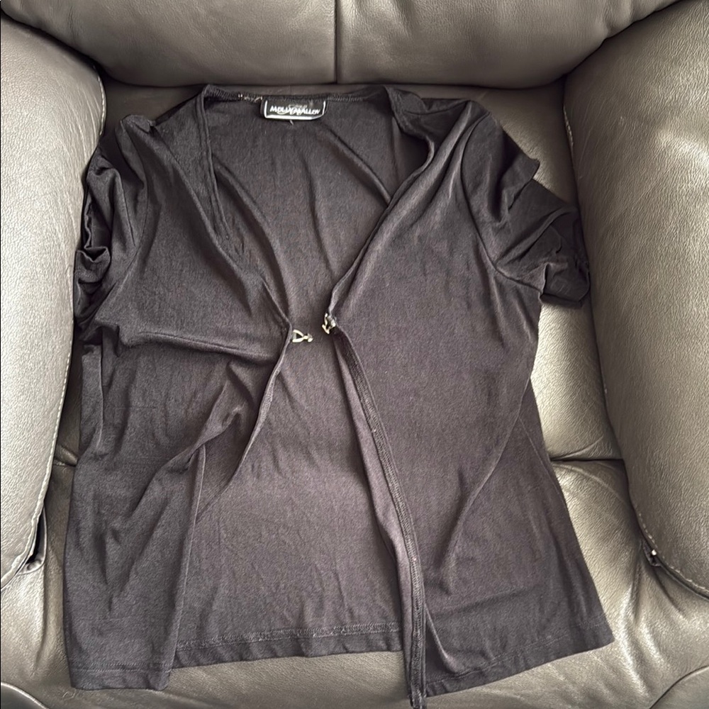 Black Fitted Buttoned Short Sleeve cardigan